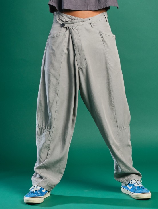 PANTALÓN 