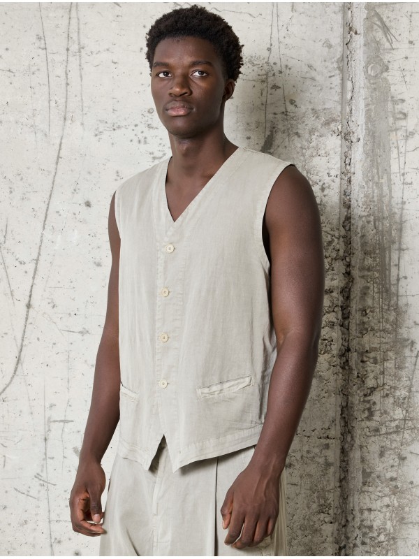VEST VEST