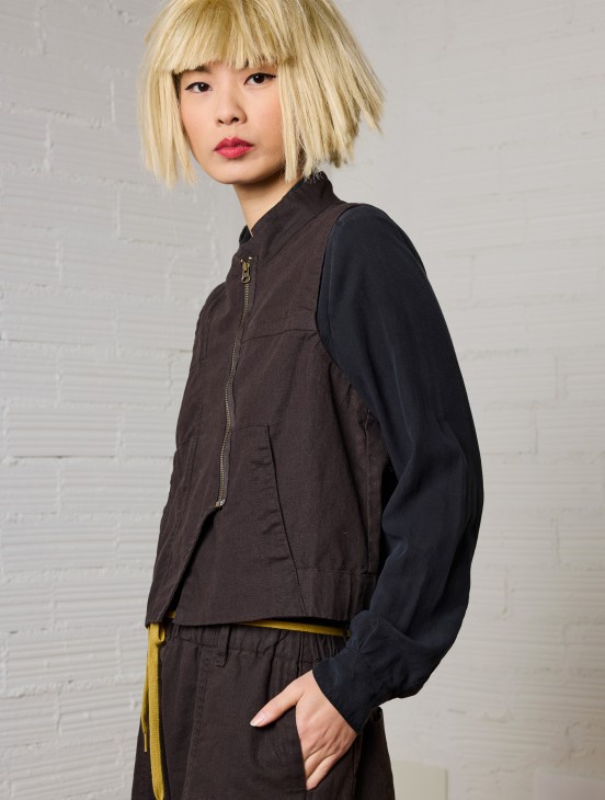 VEST