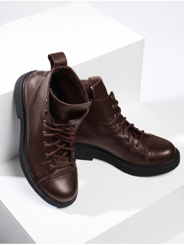 BOOTS BOOTS