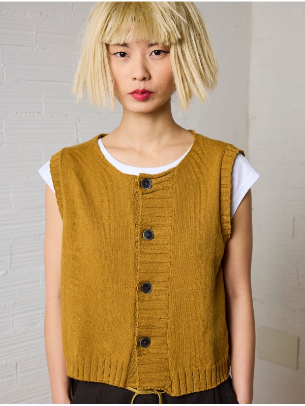 VEST VEST