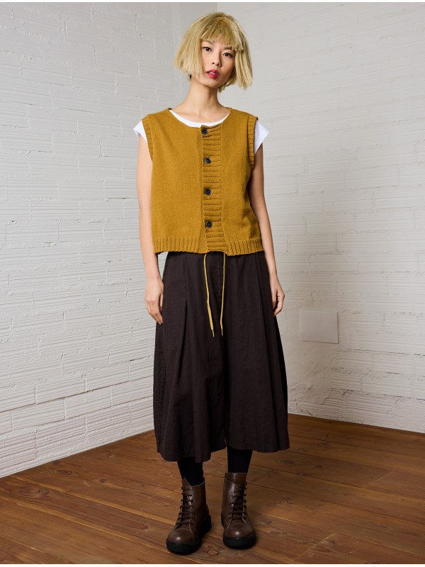 VEST VEST
