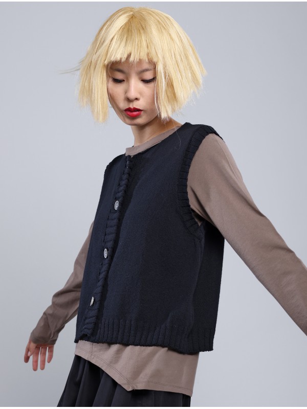 VEST VEST