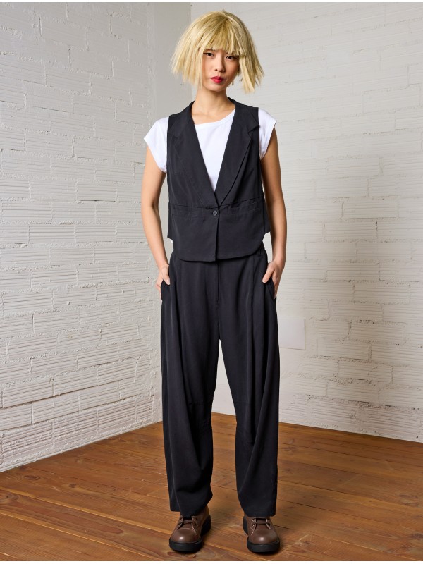 VEST VEST