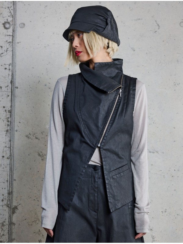 VEST VEST