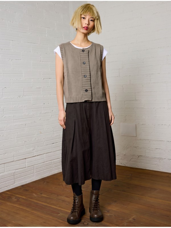 VEST VEST